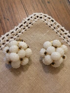 Vintage White Hong Kong Clip On Earrings